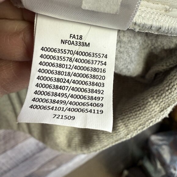 The North Face Furry Fleece Jacket Womens S Gray Sherpa Outdoors Hiking Camping - Picture 6 of 8